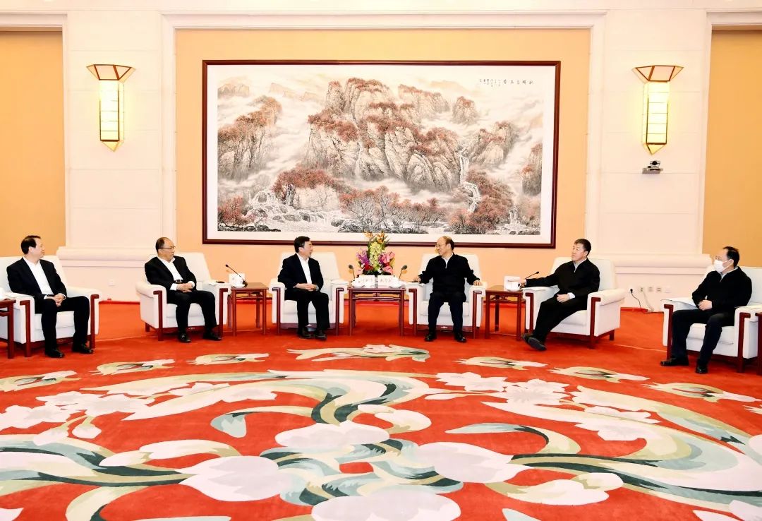 中国邮政与中国石油开展长期战略合作