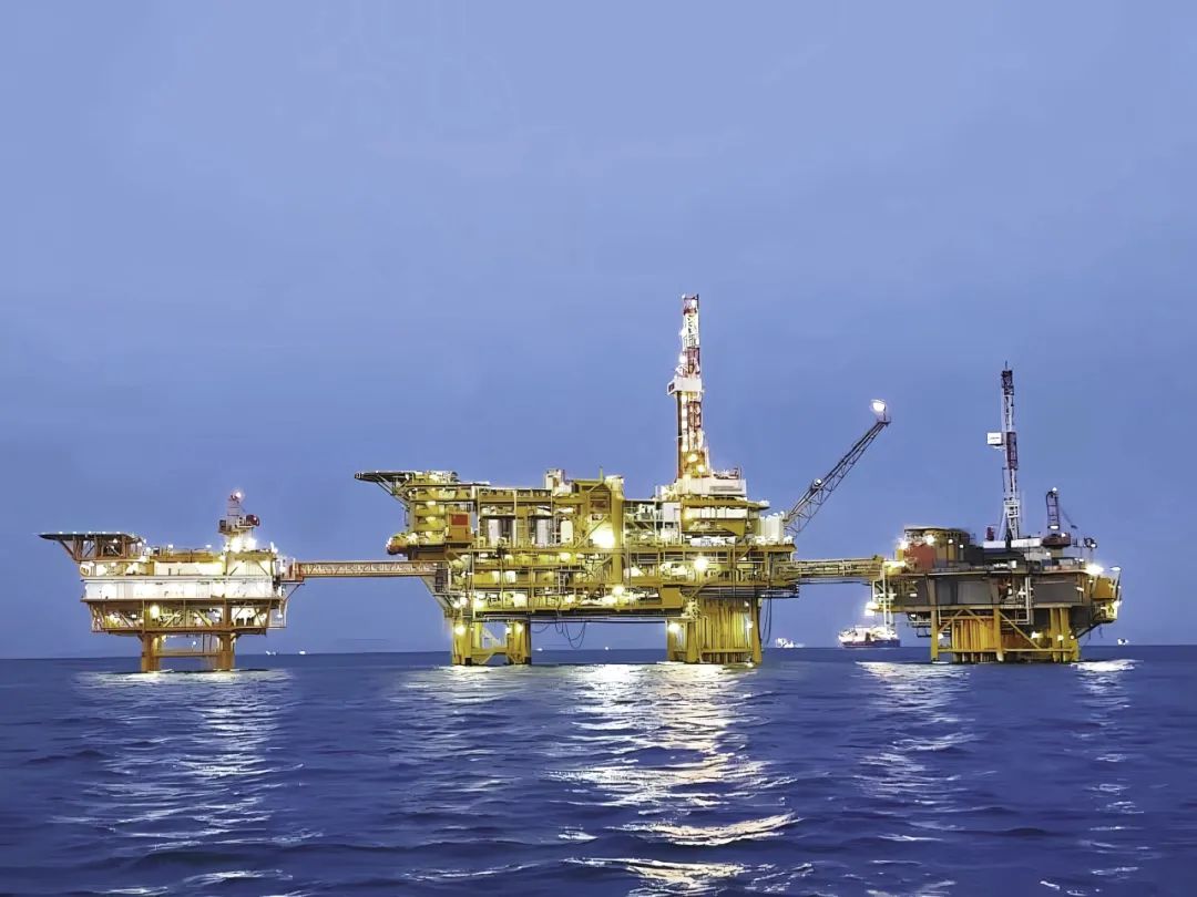 读懂海洋石油——《叩开蓝海油气之门：海洋石油》！